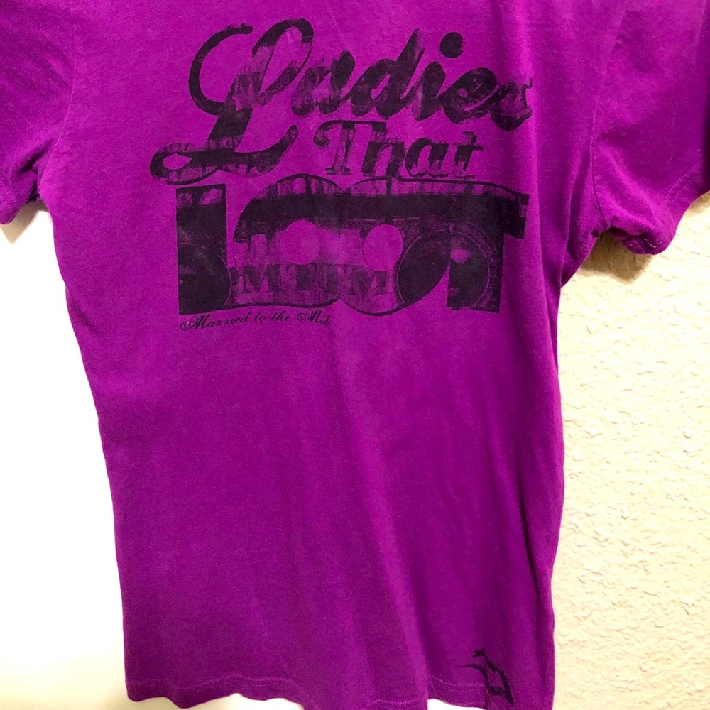 Married to the Mob “Ladies that Loot” Tshirt